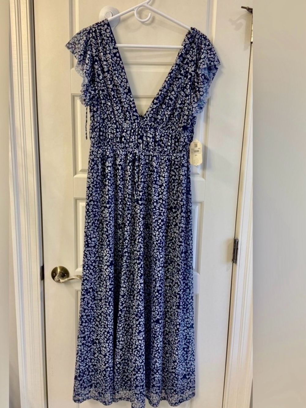 BNWT- Altar'd State Navy and White Floral Dress
